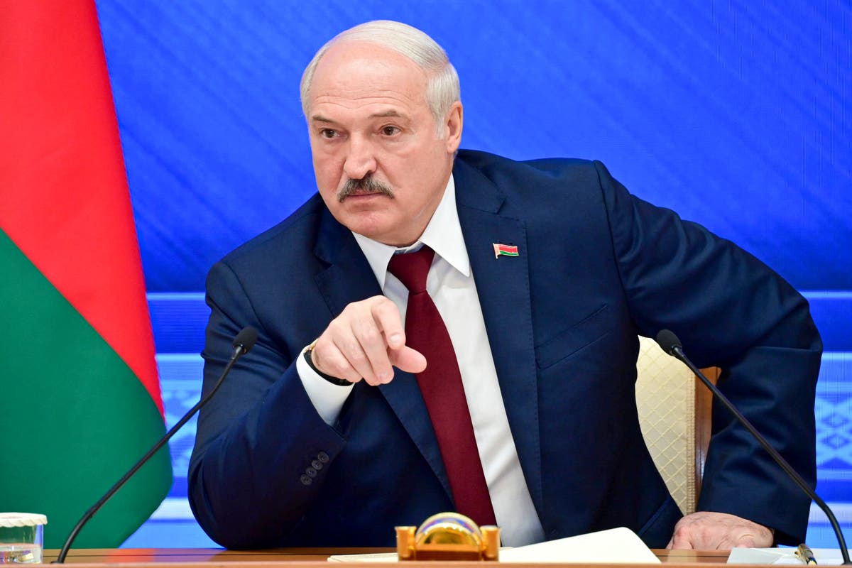 Leader says Belarus expects big shipment of Russian weapons