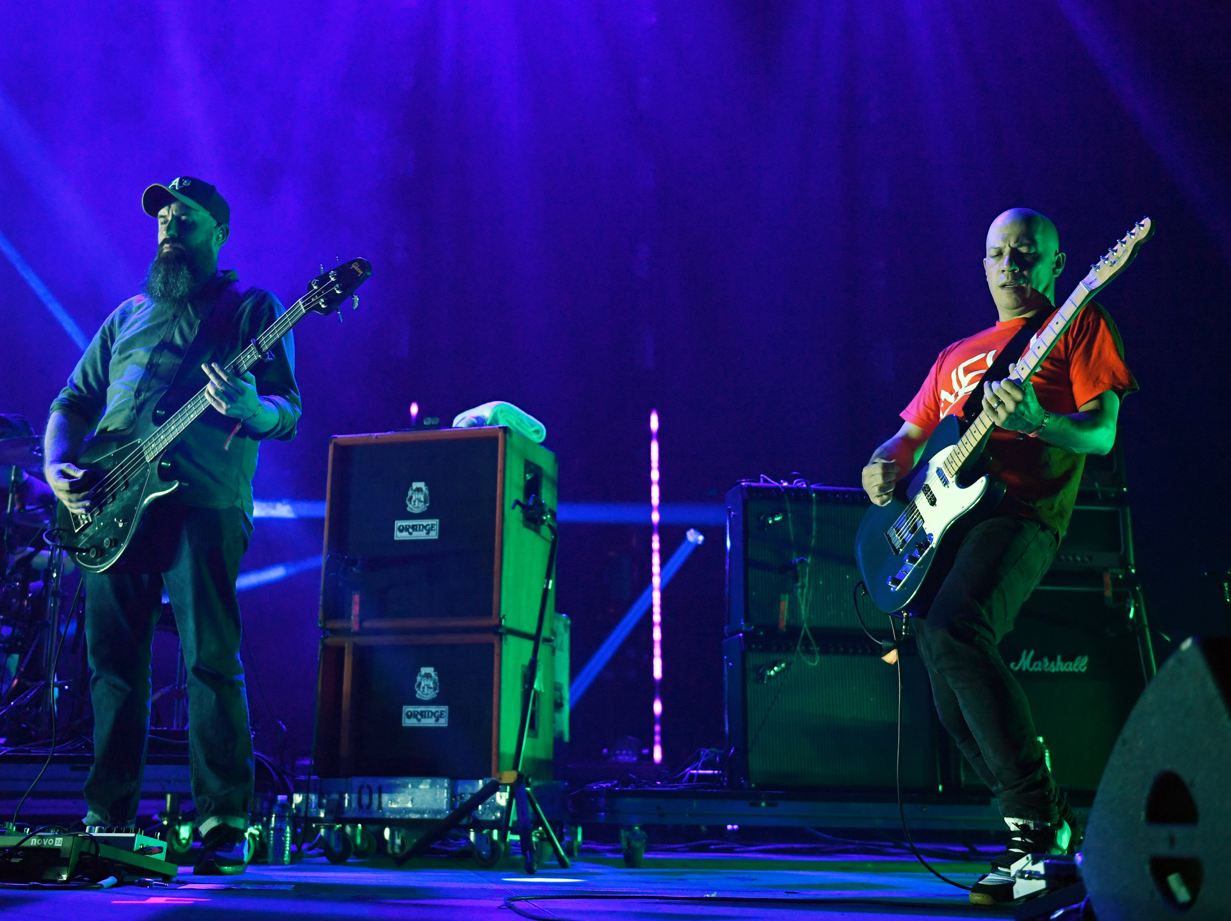 Mogwai bassist Dominic Aitchinson and Stuart Braithwaite performing in Las Vegas, 2019