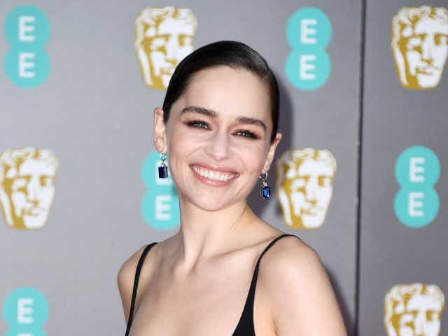 <p>Emilia Clarke explica por qué no planea someterse a una cirugía plástica</p>