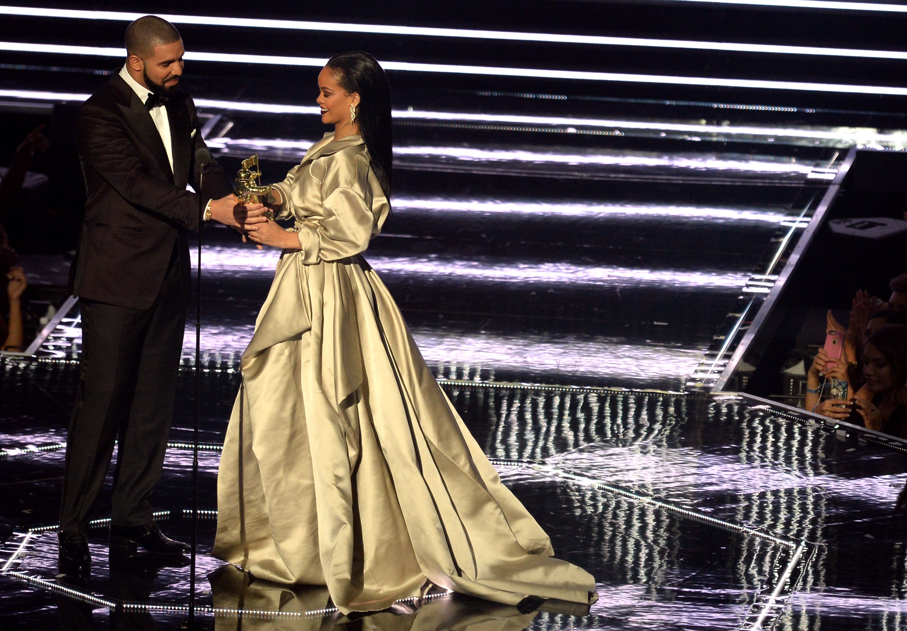 Drake presents Rihanna with an award at the MTV Video Music Awards 2016 (PA)