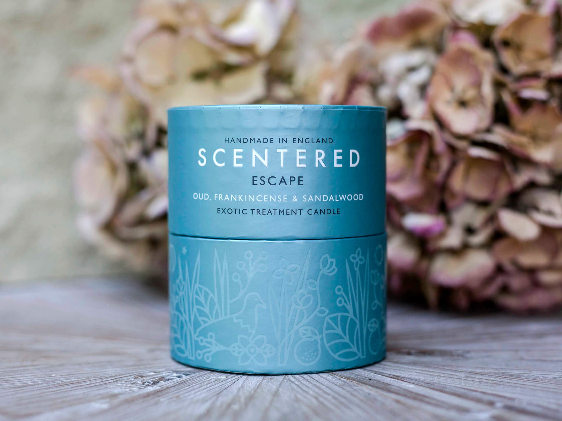 Scentered escape home aromatherapy candle.jpg
