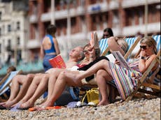 UK weather forecast: ‘Mini heatwave’ could see temperatures soar to 28C next week