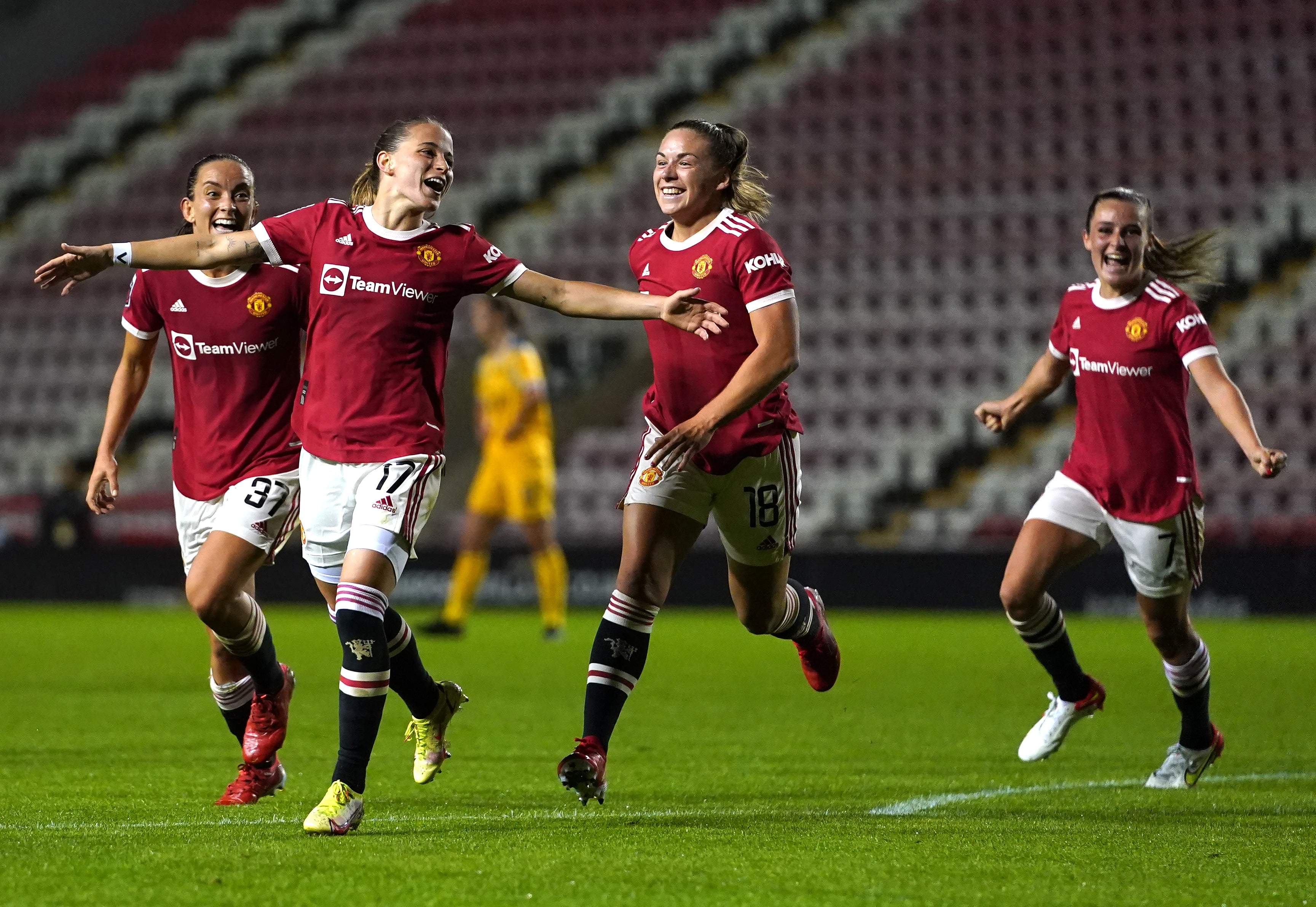 Manchester United Women's 2020 in review: High-flying Reds challenging for  WSL title - Manchester Evening News