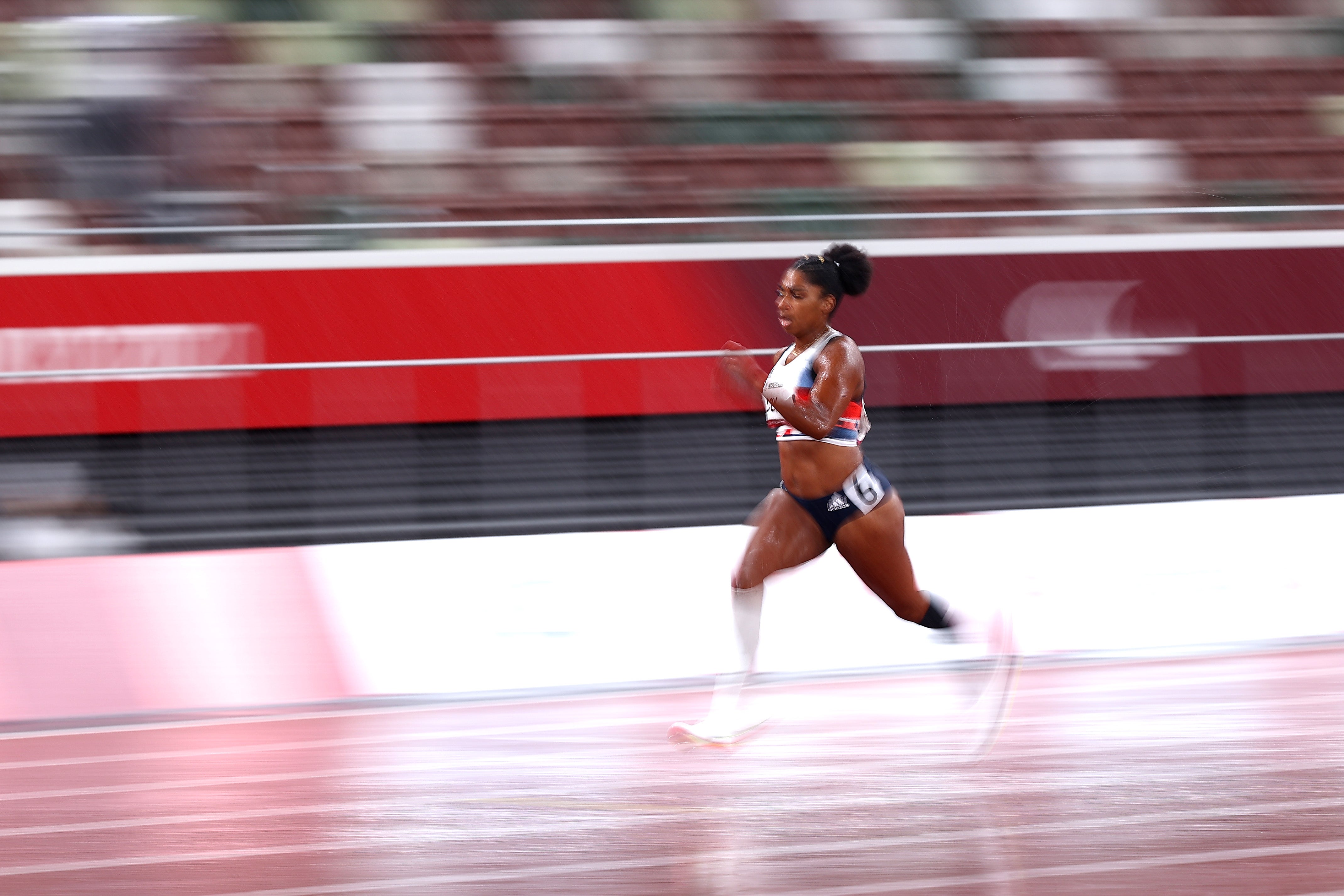 Kadeena Cox of Team Great Britain competes in the Women's 400m - T38 Final