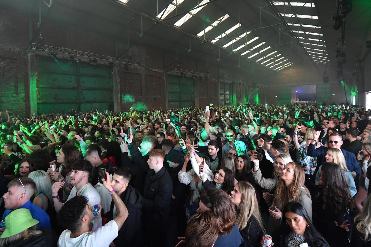 Vaccine passes to be required in nightclubs by end of September, minister confirms