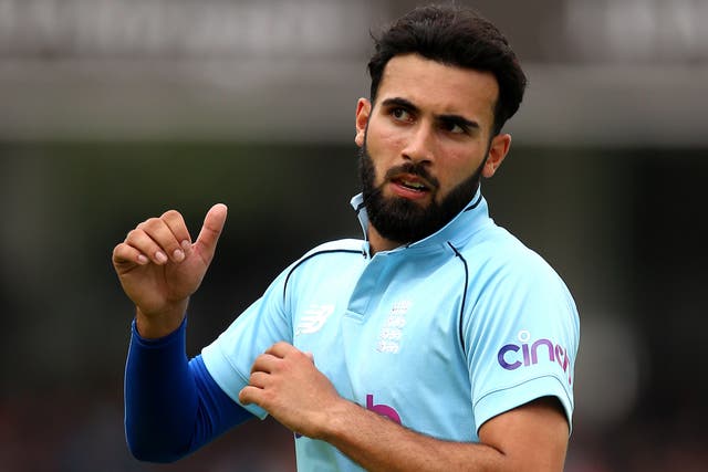 Saqib Mahmood was forced off with an apparent side strain (Nigel French/PA)