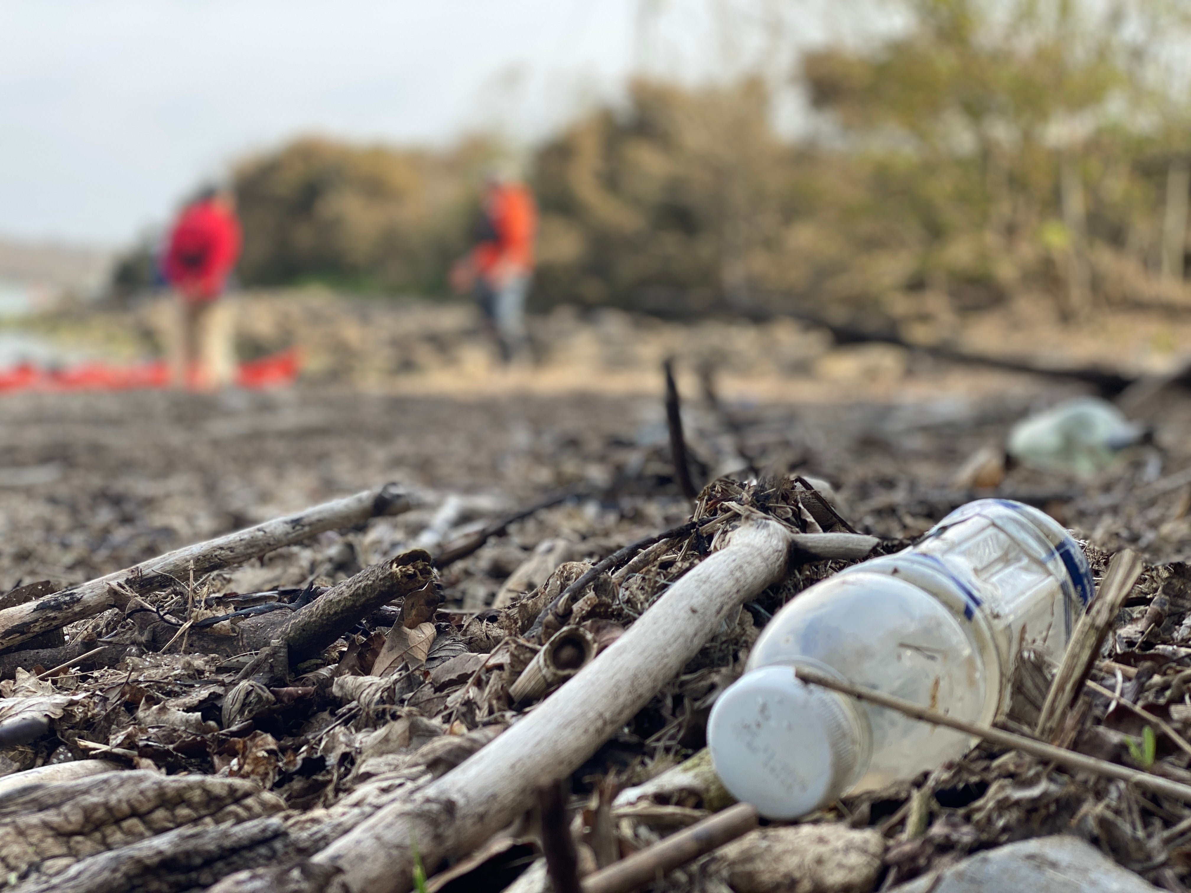 Huge amounts of plastic pollution get washed up each year