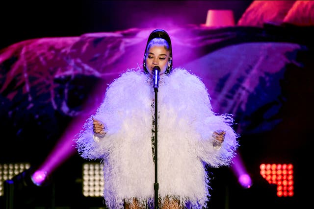<p>Ella Mai performs at Dick Clark’s New Year’s Rockin’ Eve with Ryan Seacrest 2021 broadcast on 31 December 2020 and 1 January 2021</p>