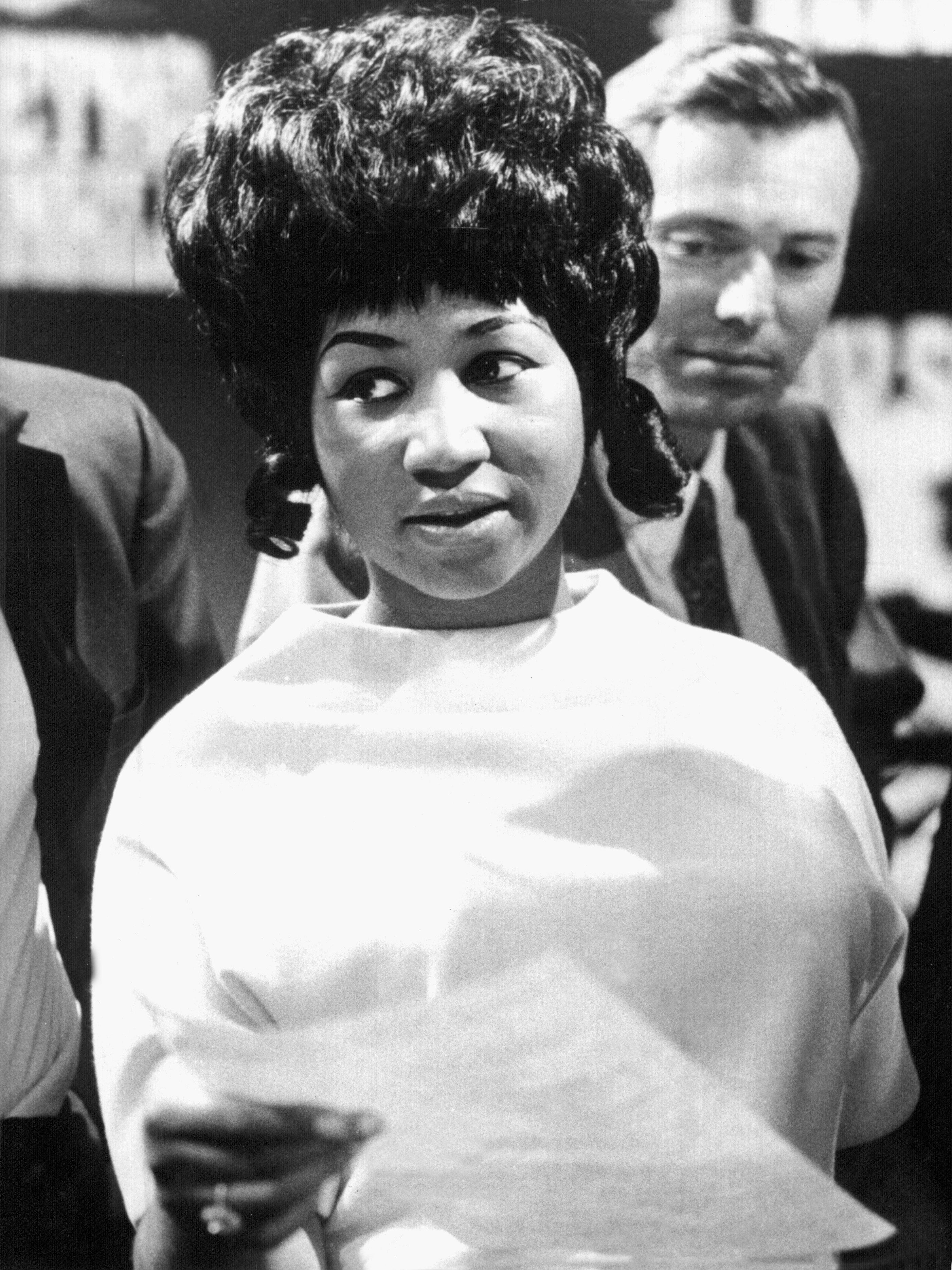 KK9X3J The American blues and soul singer Aretha Franklin during recordings for a TV show in a Cologne studio, pictured on 13th May 1968. | usage worldwide