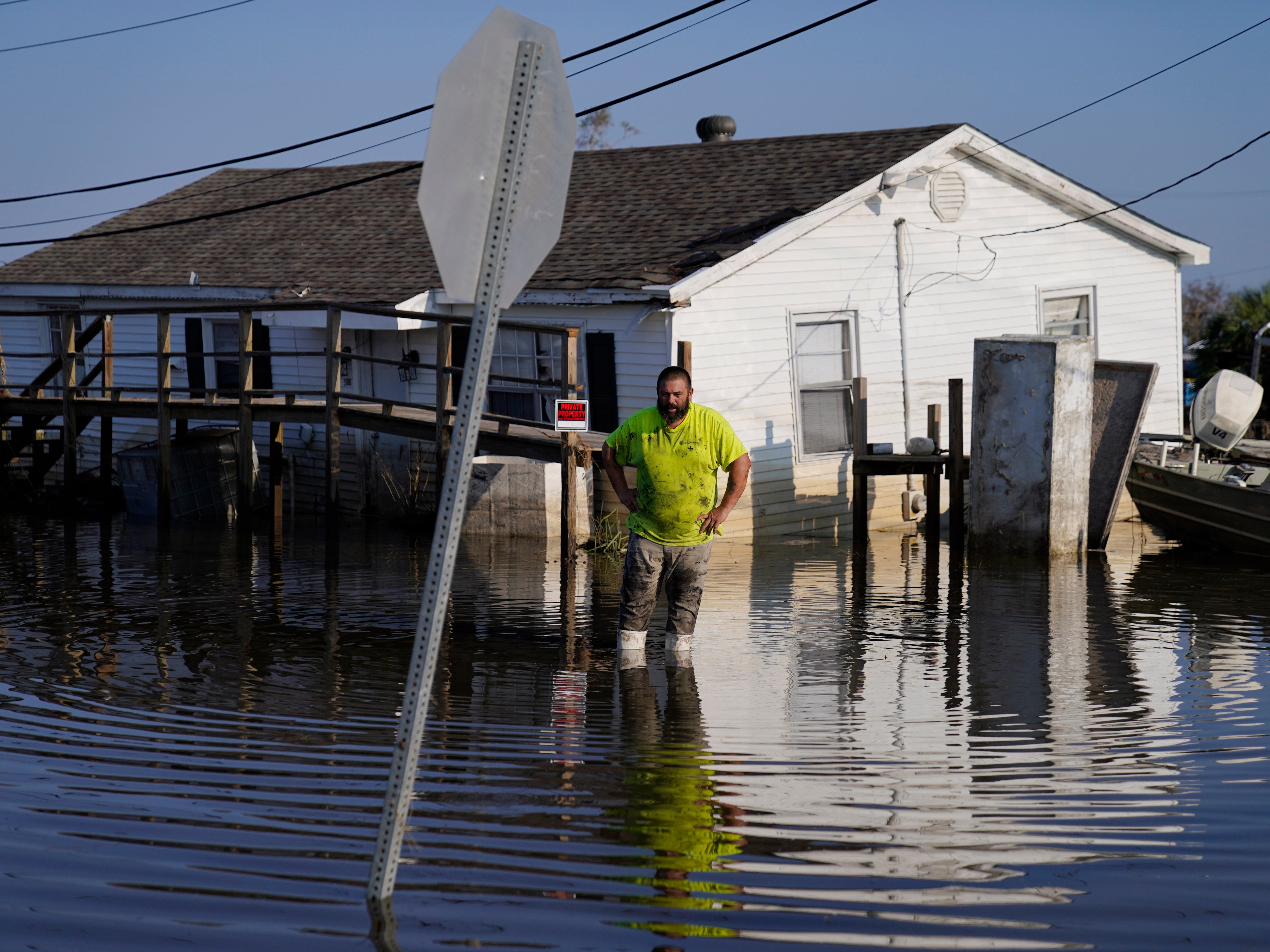 Poco más de una docena de personas murieron en lo peor de la tormenta la semana pasada en Luisiana.
