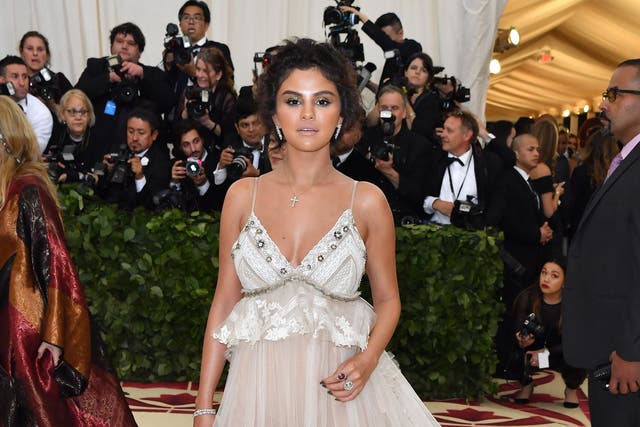 <p>Selena Gomez reflects on tanning mishap at 2018 Met Gala</p>
