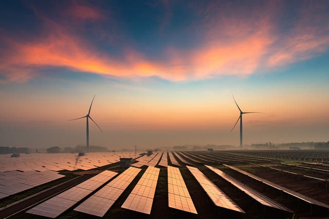 <p>Solar power plants in the dusk of the evening</p>