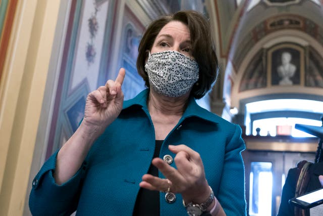 Cáncer de Klobuchar del Senado
