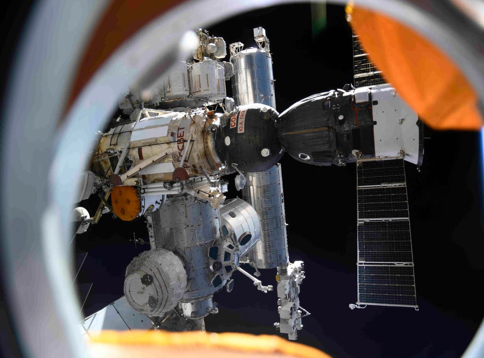 RUSIA-ESTACION ESPACIAL