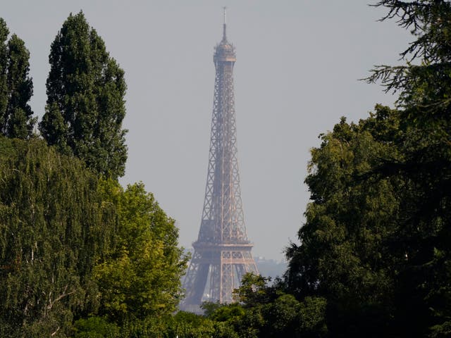 <p>A general view of the Eiffel Tower on September 02, 2021 in Paris, France</p>