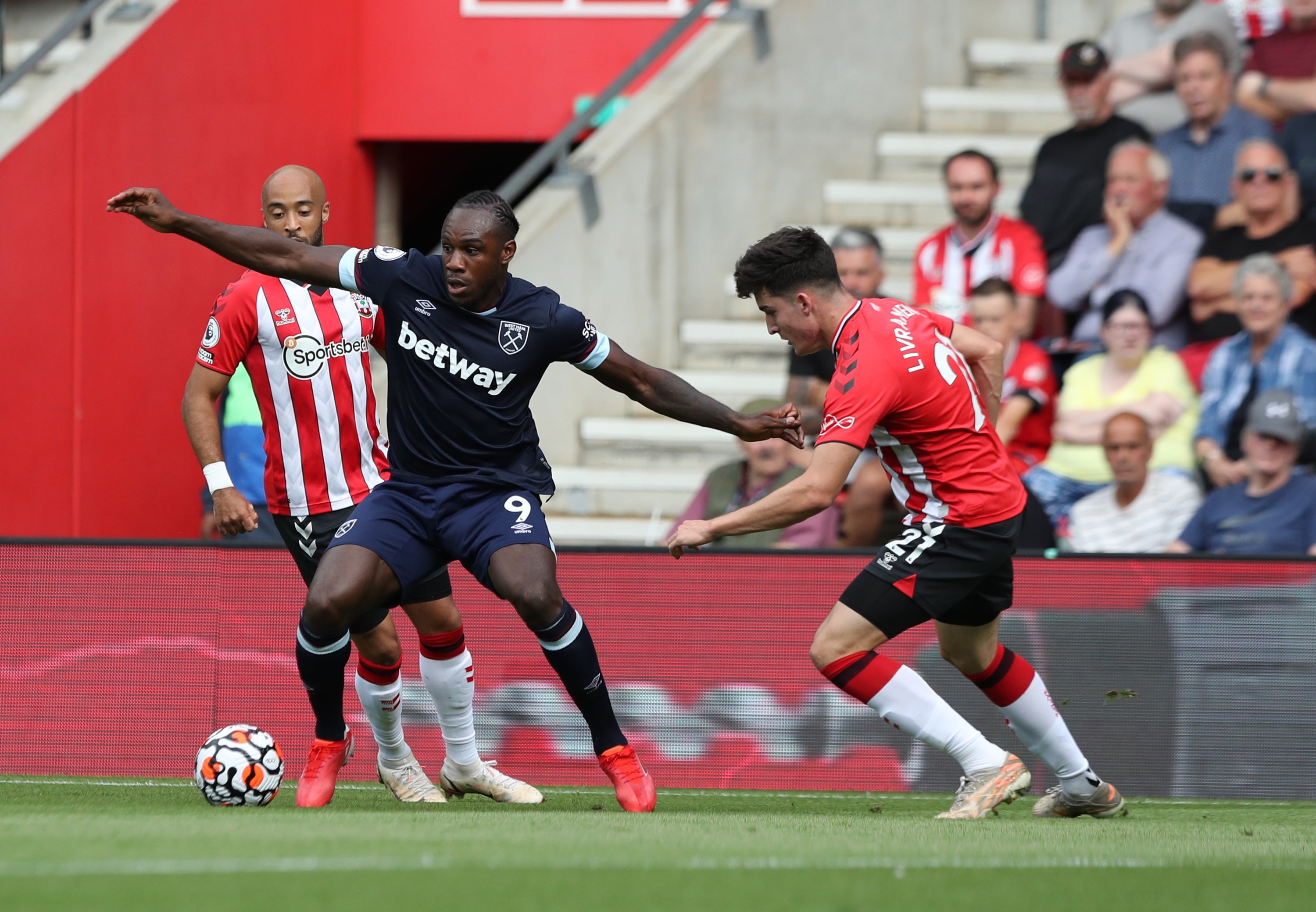 Michail Antonio (left) endured a frustrating afternoon at Southampton (Kieran Cleeves/PA)