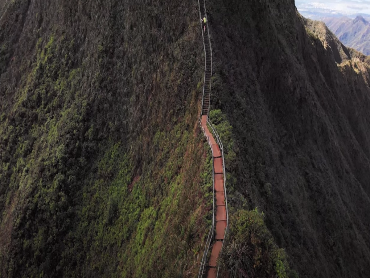 Stairway to Heaven: Video shows British Tourist climbing Instagram