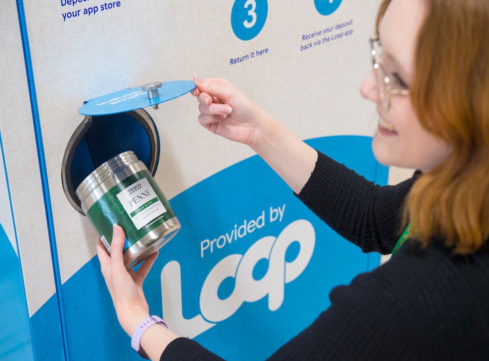 <p>One of Tesco’s new Reuse return stations, powered by Loop</p>