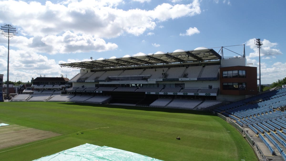 Azeem Rafiq suggests he will go public with allegations against Yorkshire