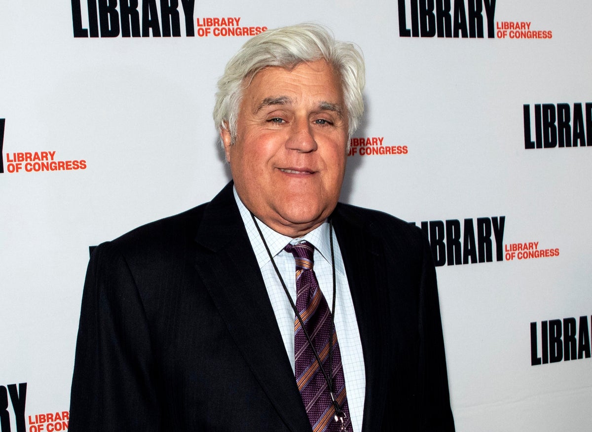 Hospital shares photo of Jay Leno after treatment for ‘serious’ facial burns from car fire