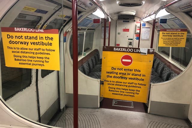 <p>Keep out: warnings to passengers on London’s Bakerloo Line</p>