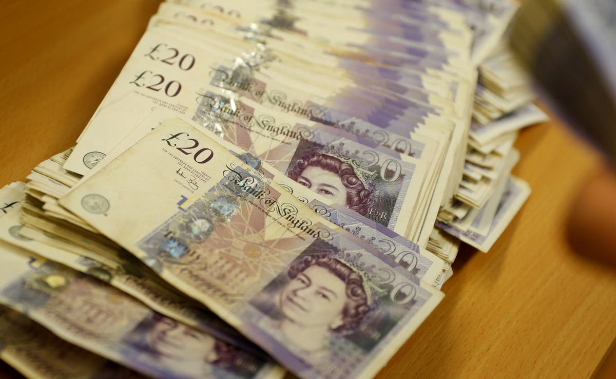 Just 100 days left to spend billions of pounds of old-style paper £20 and £50 notes