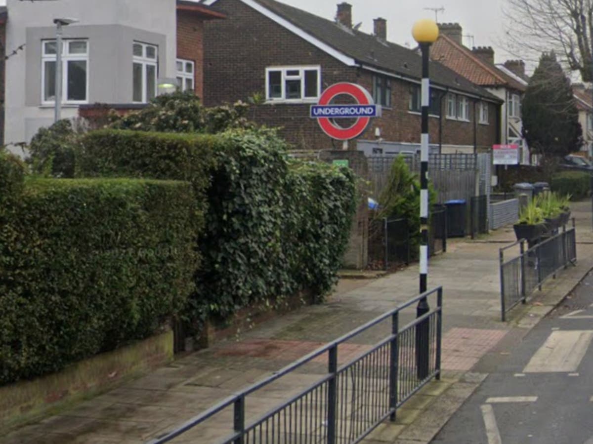 Sex attacker carries out assaults near London tube station three weekends in row