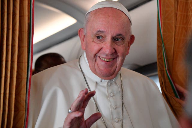 <p>Pope Francis speaks with journalists on board an Alitalia aircraft enroute from Bratislava back to Rome, Wednesday, 15 September 2021 after a four-day pilgrimage to Hungary and Slovakia </p>