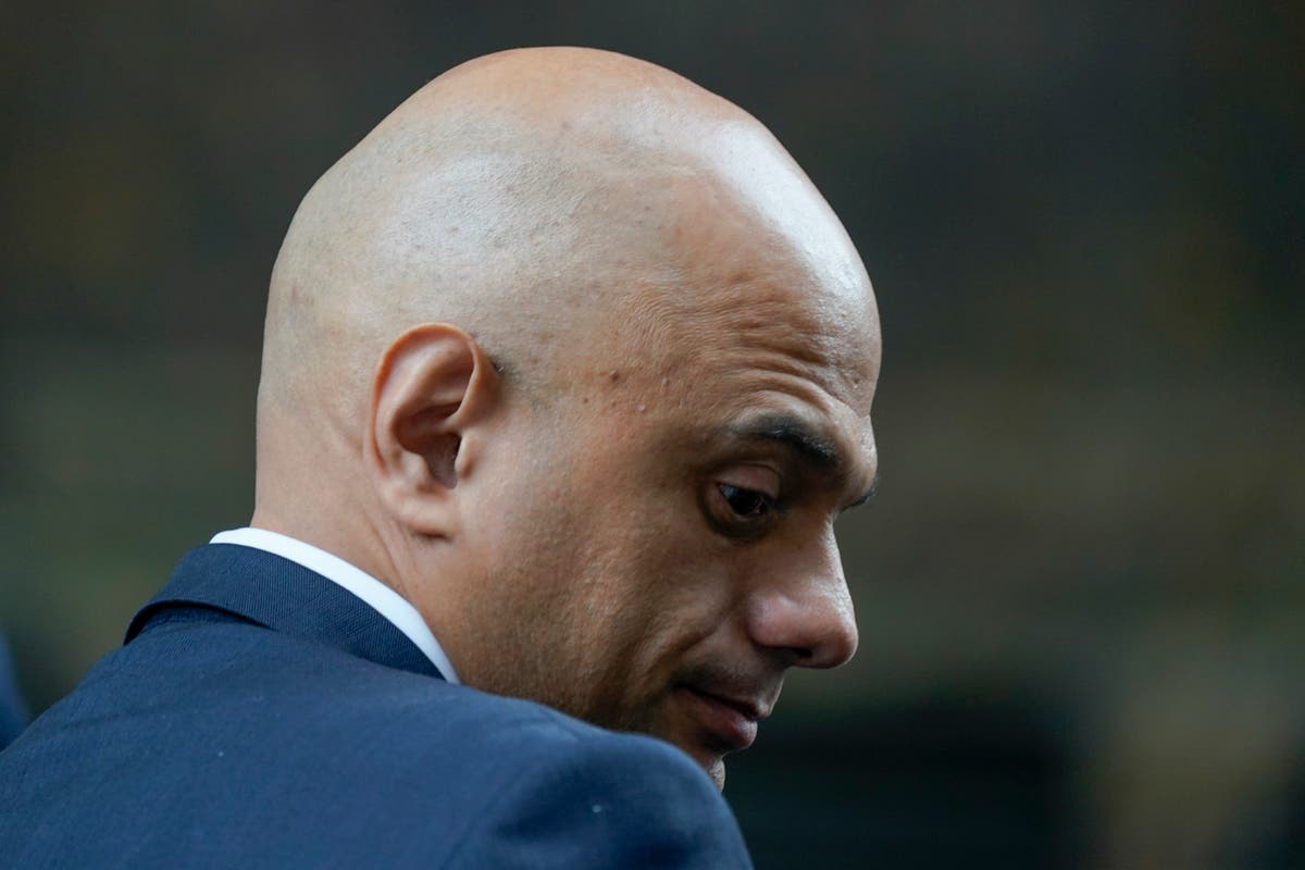 Doctors condemn ‘shocking’ Sajid Javid for saying ministers do not need face-masks in cabinet Doctors condemn ‘shocking’ Sajid Javid for saying ministers do not need face-masks in cabinet