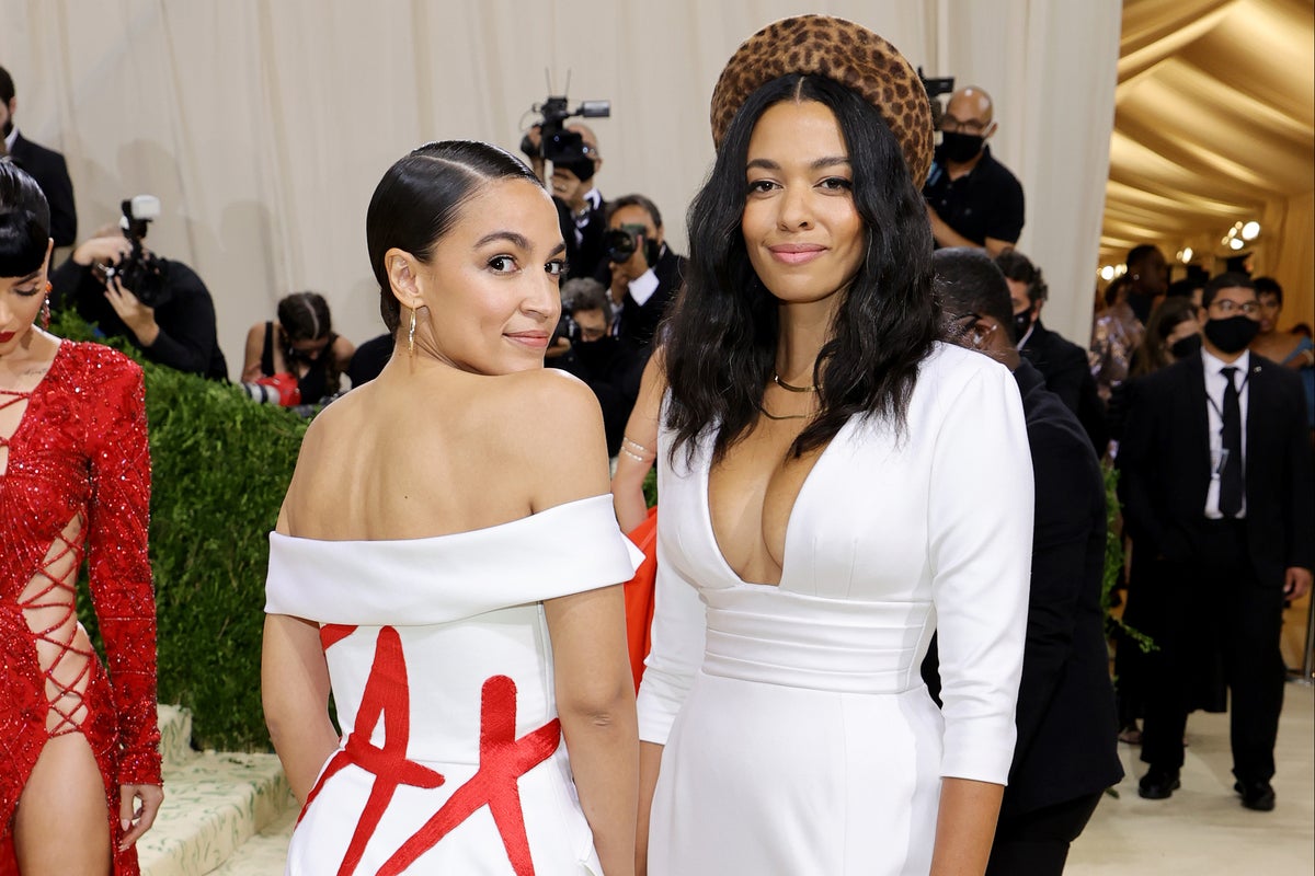 House Ethics Committee orders AOC to pay nearly $3,000 for Met Gala dress