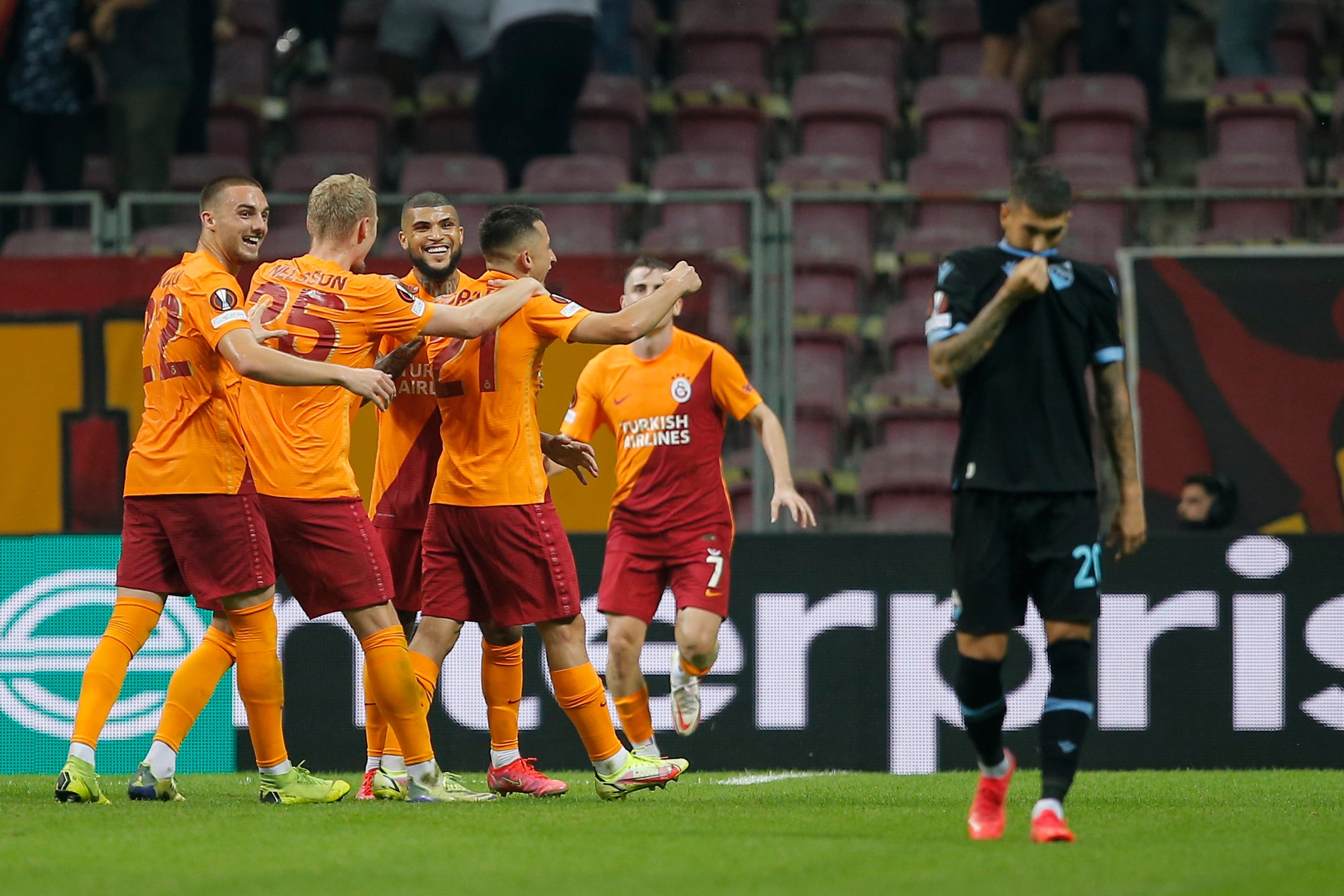 Galatasaray edged a narrow victory over Lazio (AP)