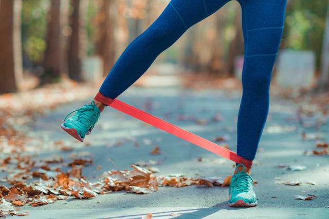 <p>Resistance band training gives you the benefits of extra strength without needing to spend hours in the gym</p>