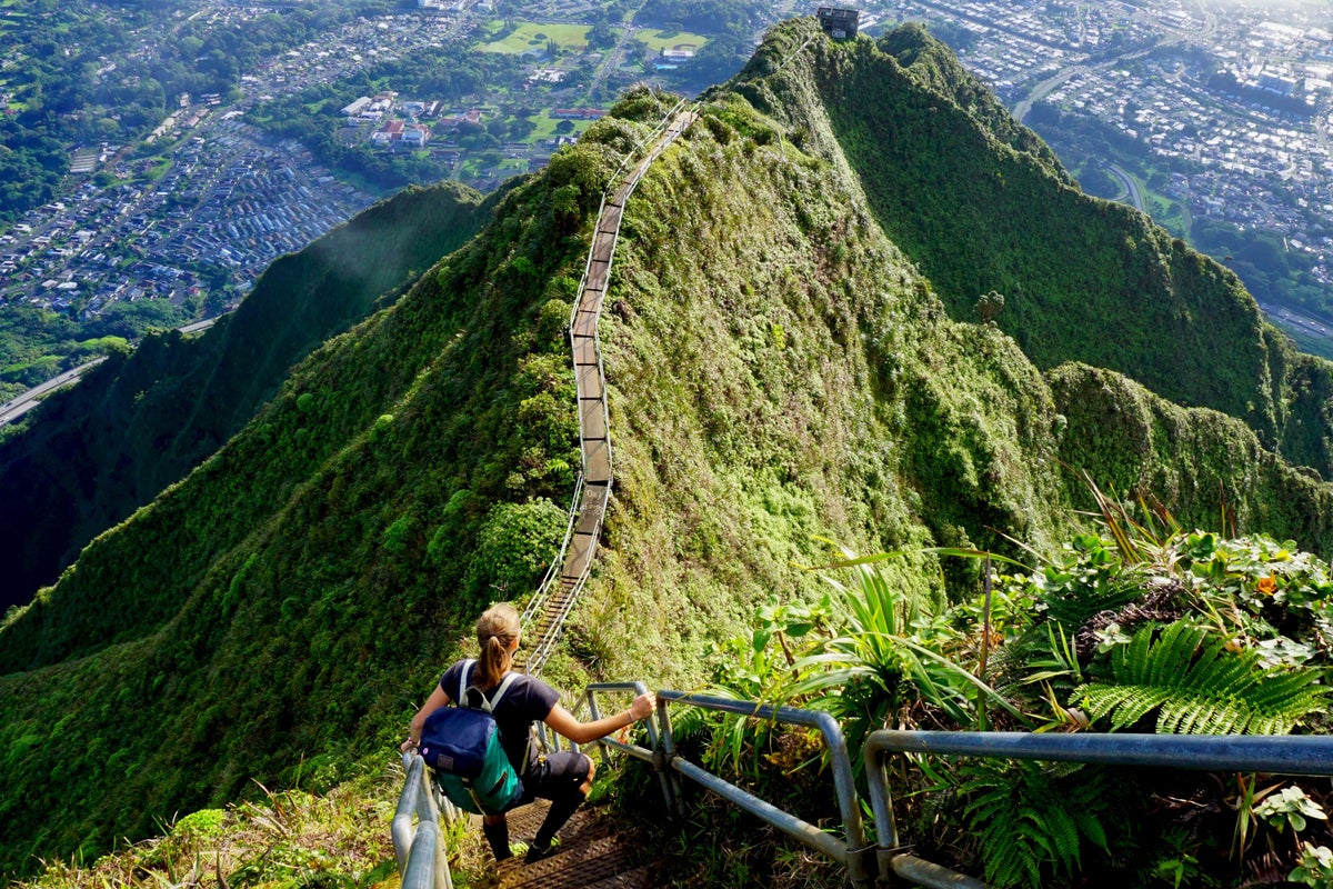 Group tries to stop state from demolishing famed Hawaii staircase that has become popular with influencers