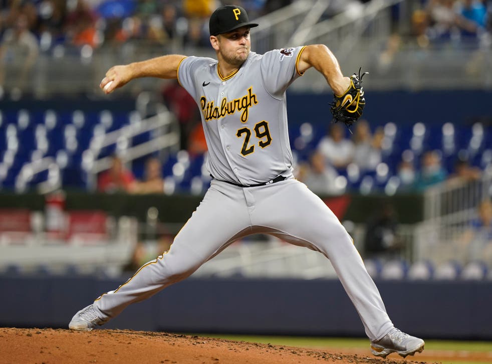 PIRATAS-MARLINS