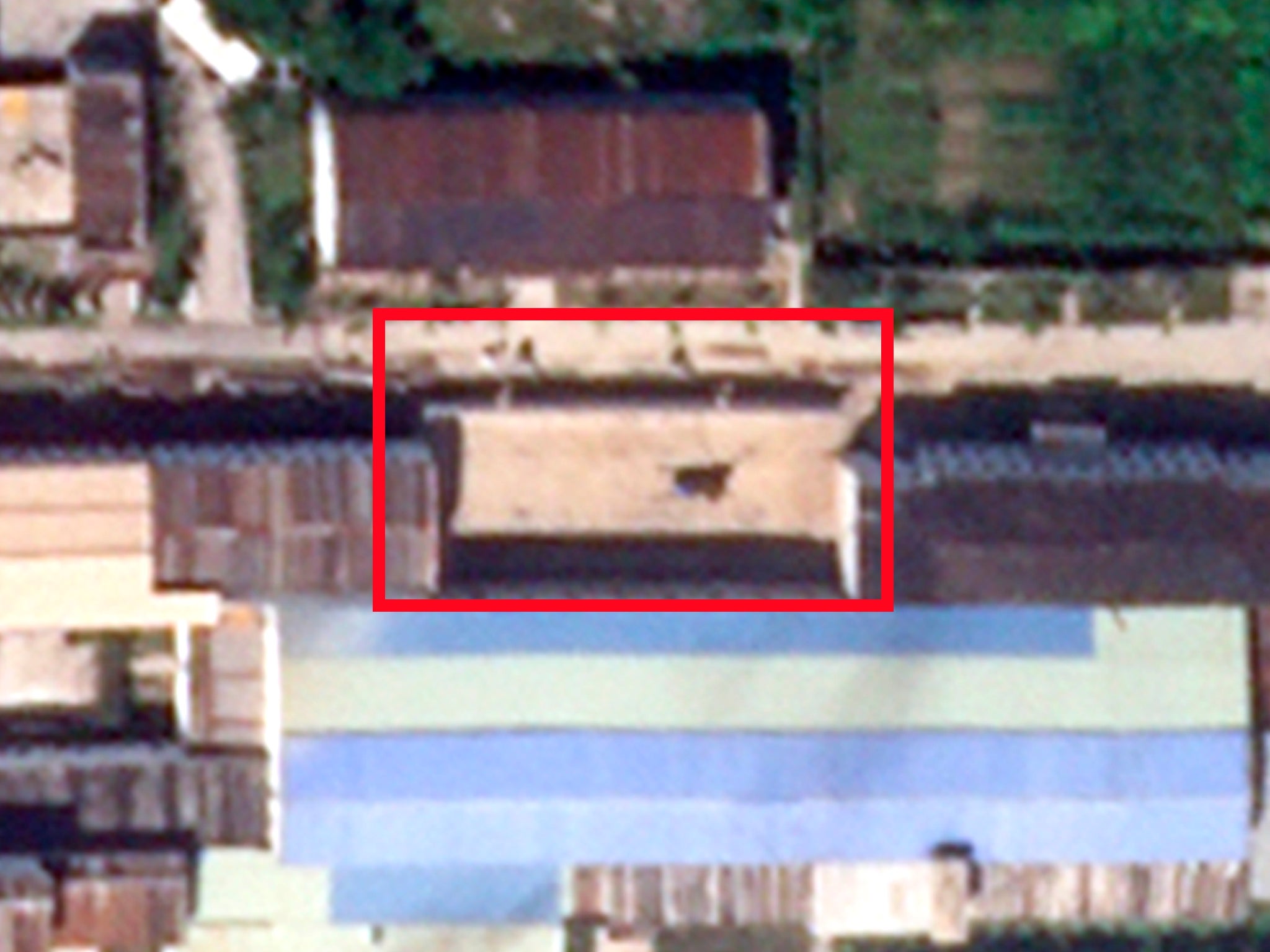 Construction site highlighted, with current enrichment building below