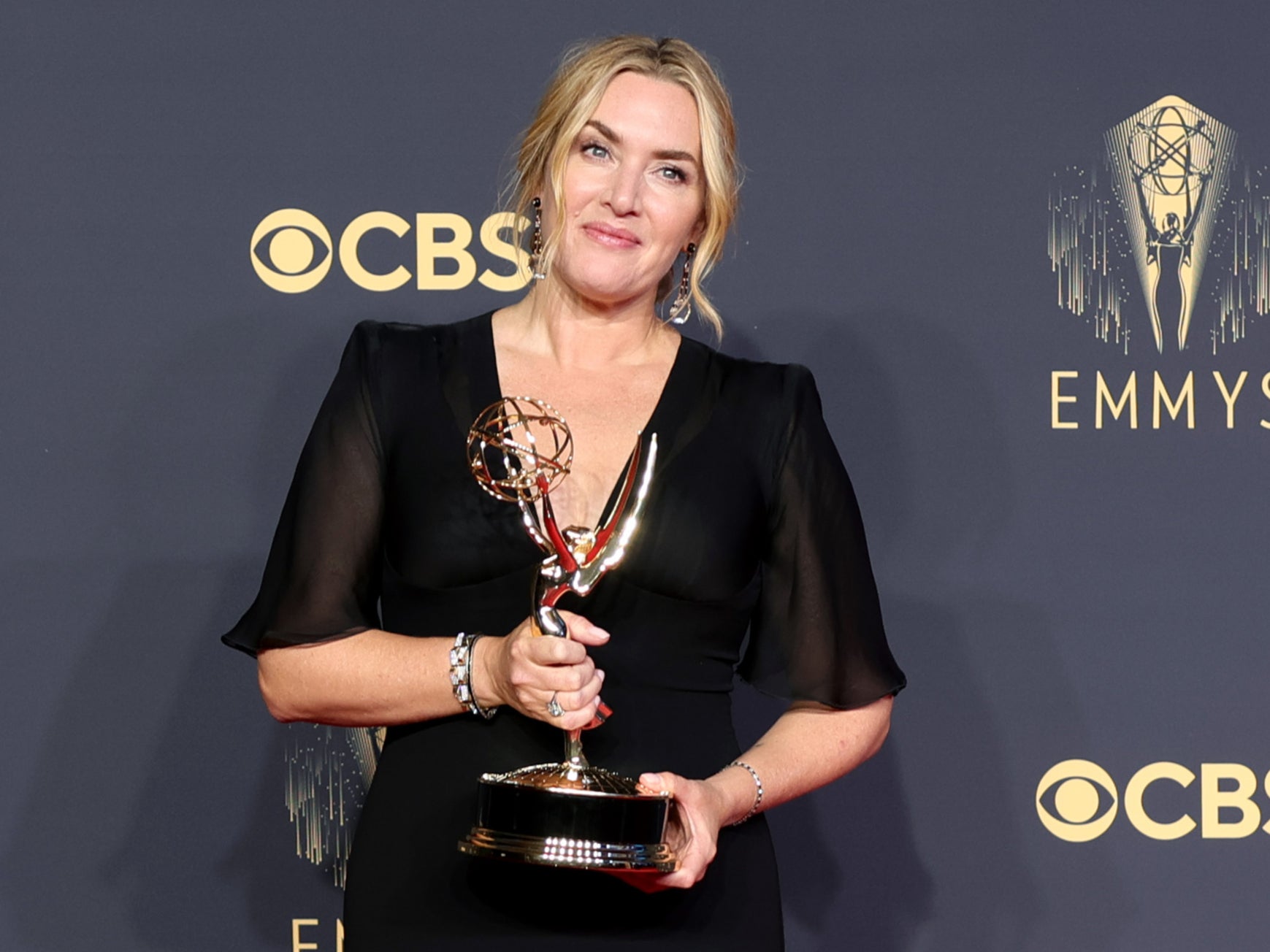 <p>Kate Winslet winner of the Outstanding Lead Actress in a Limited or Anthology Series or Movie, poses in the press room during the 73rd Primetime Emmy Awards</p>
