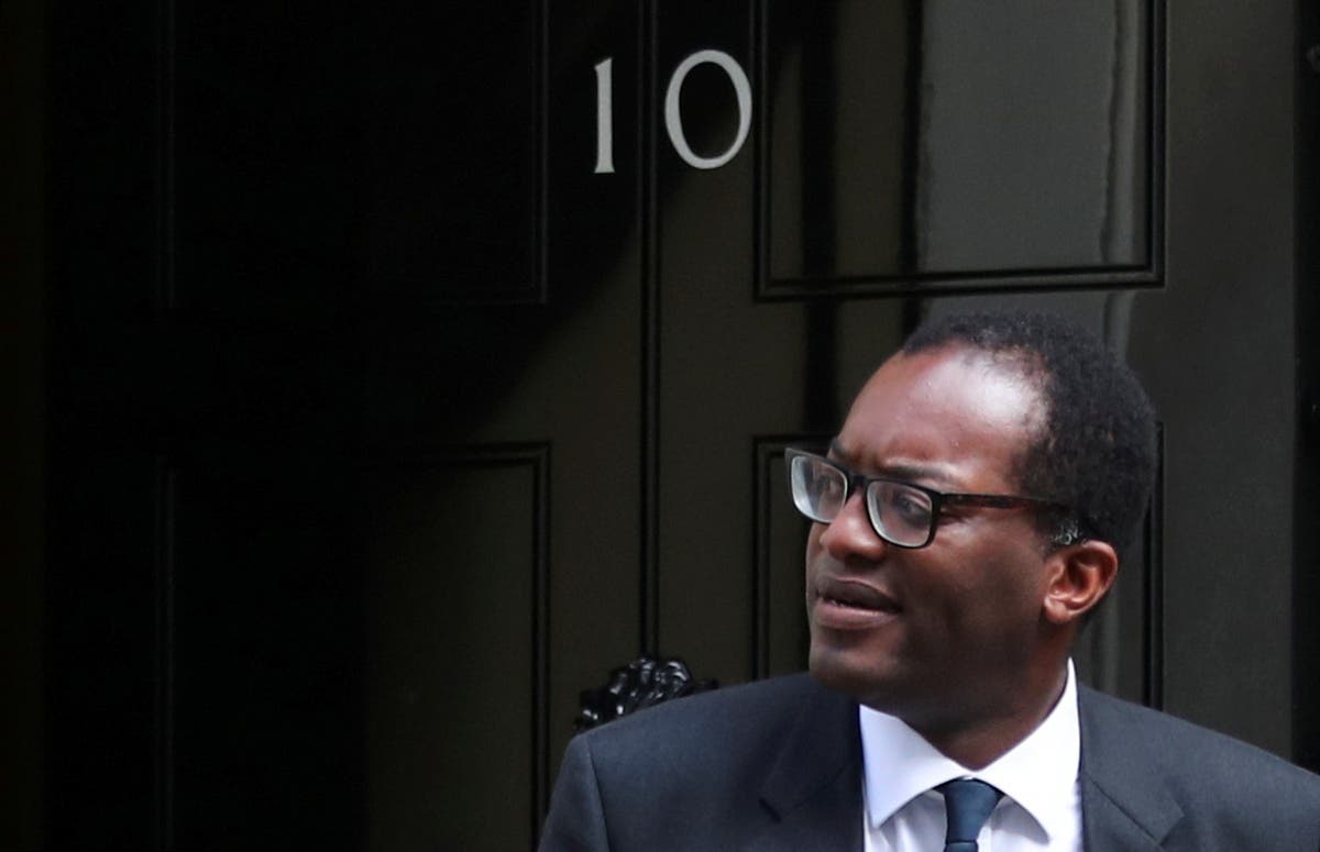 Government tries to reassure public over winter gas supplies and price hikes