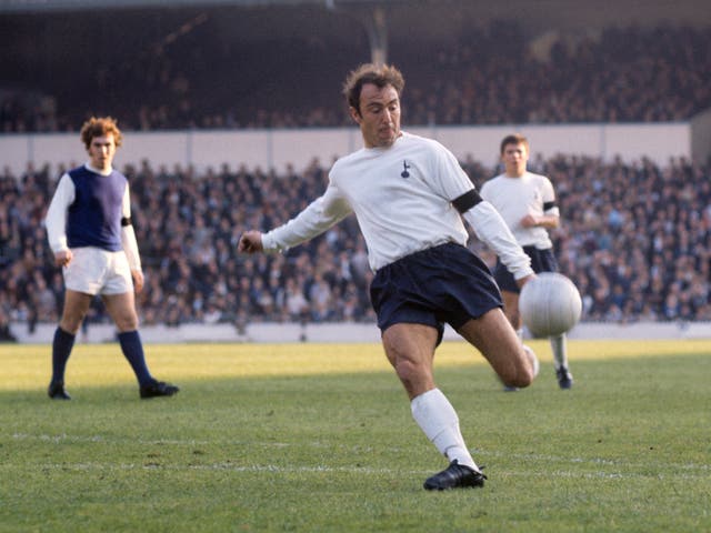 <p>Tributes were paid to Jimmy Greaves after Tottenham confirmed the goalscoring great had died on Sunday morning </p>