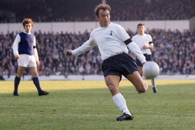<p>Tributes were paid to Jimmy Greaves after Tottenham confirmed the goalscoring great had died on Sunday morning </p>