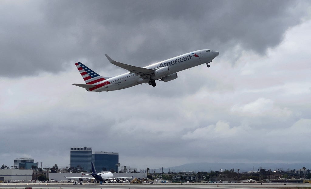 US government wants airlines to crack down harder on unruly passengers US government wants airlines to crack down harder on unruly passengers