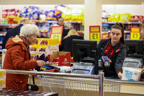 UK supermarket offers new £1 incentive to shoppers