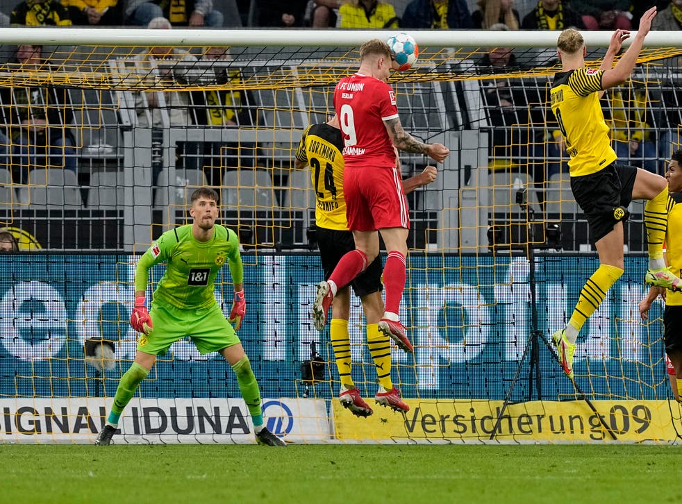 DORTMUND DEFENSA