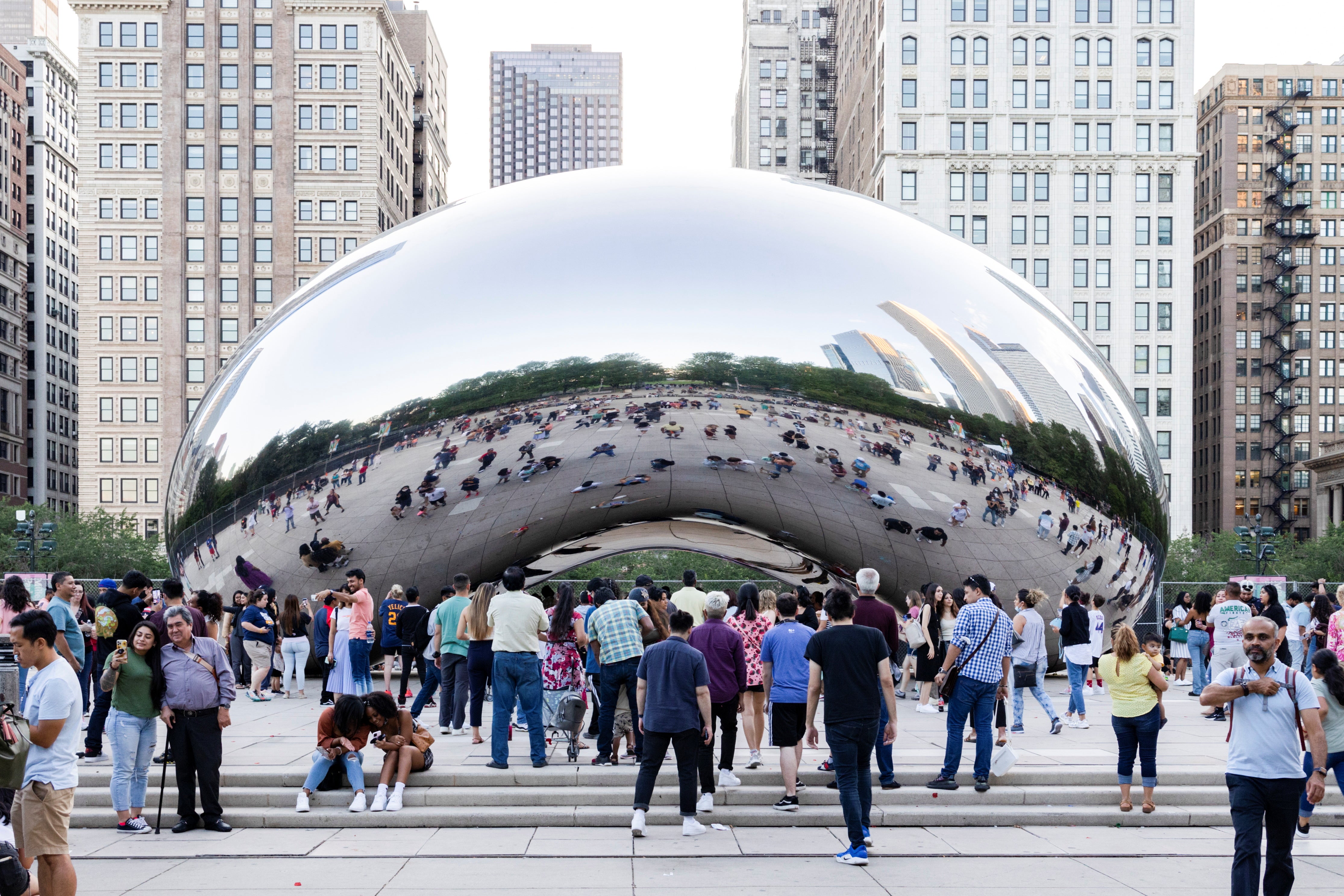 Kapoor’s ‘Cloud Gate’ sculpture, which he describes as having ‘indeterminate scale’
