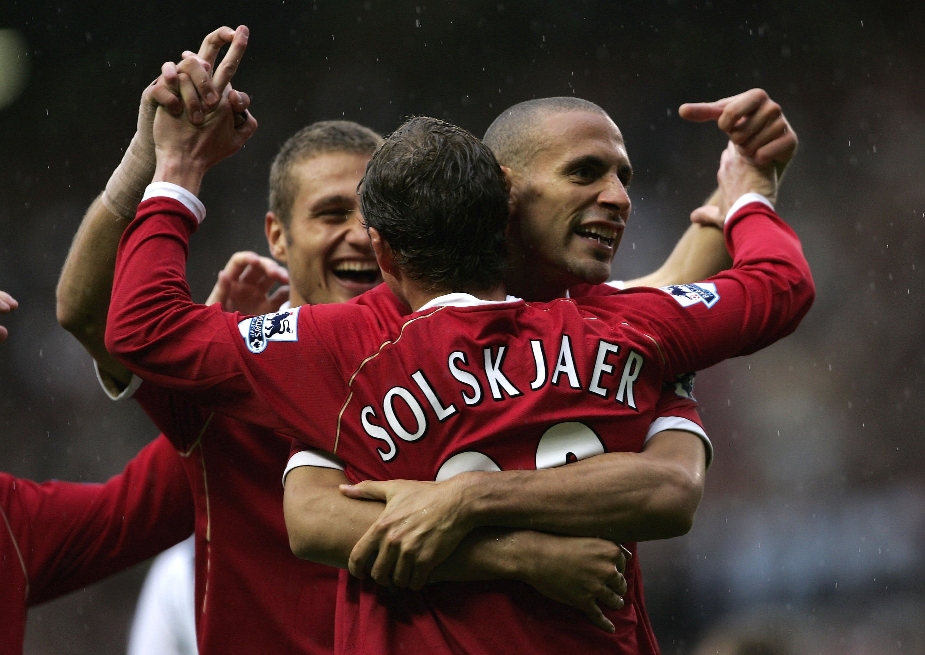 Rio Ferdinand has urged Ole Gunnar Solskjaer to get in touch with him