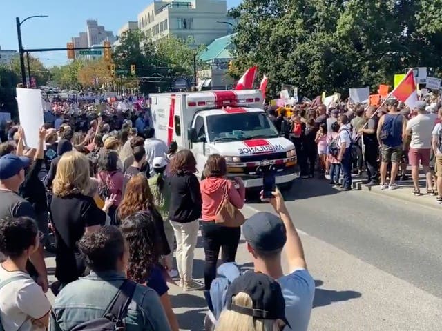 <p>An ambulance carrying a patient in critical condition in Vancouver was delayed as demonstrators protesting Covid-19 regulations </p>