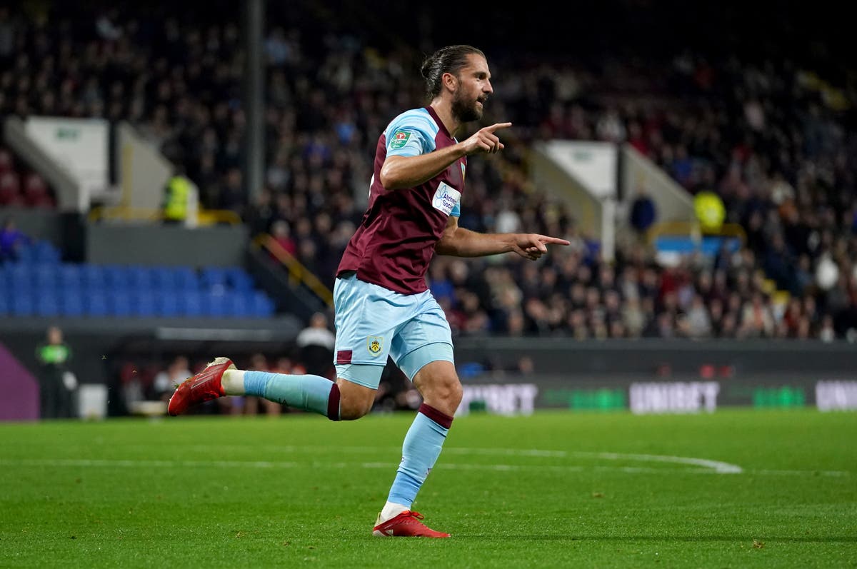 Sean Dyche praises &lsquo;sharp&rsquo; Jay Rodriguez after four-goal burst to beat Rochdale