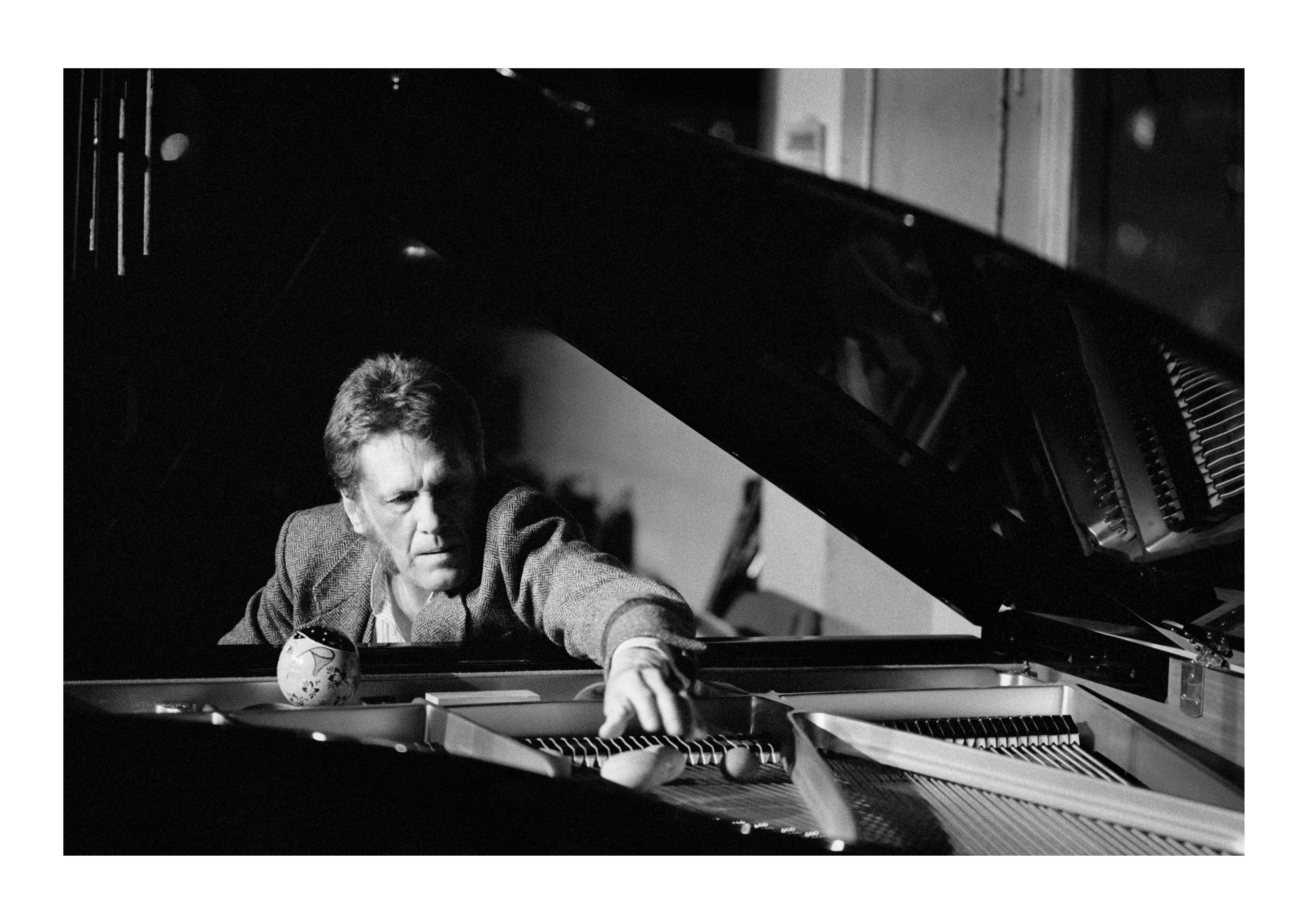 British jazz pianist and composer Keith Tippett, October 2000