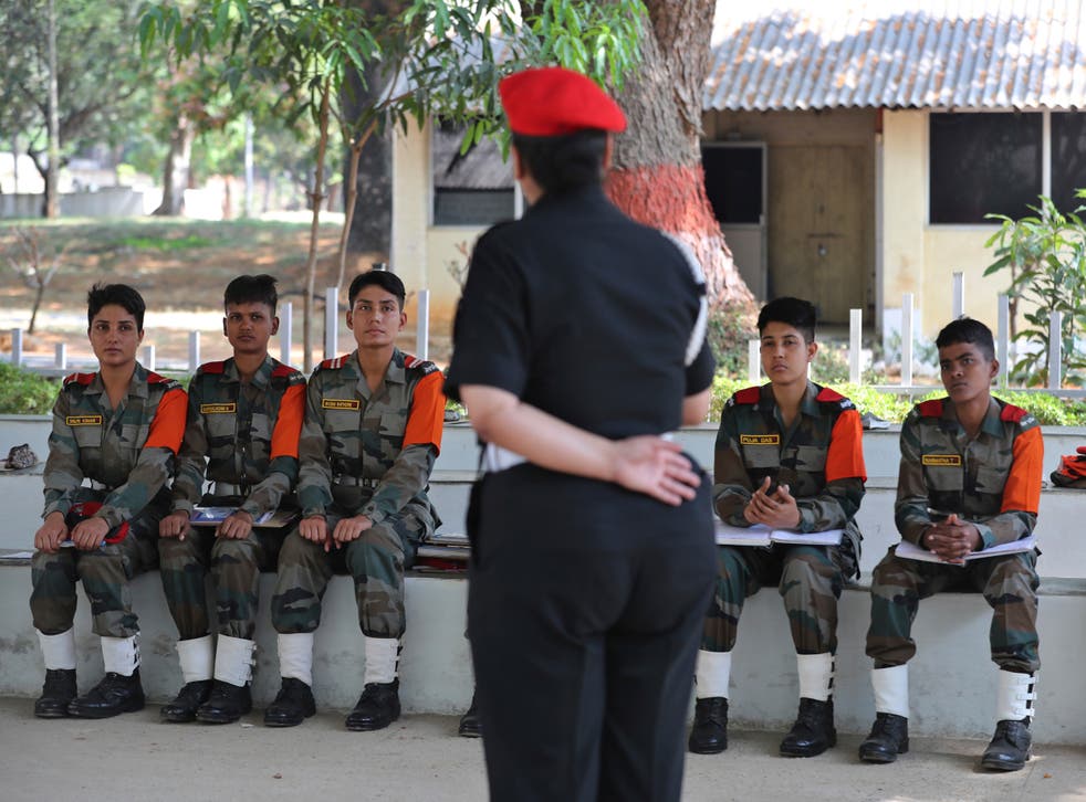 INDIA-MUJERES-FUERZAS ARMADAS