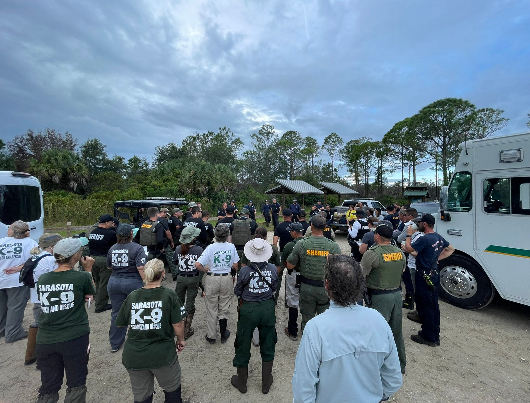 <p>Authorities resumed their search of the Carlton Reserve on Tuesday</p>