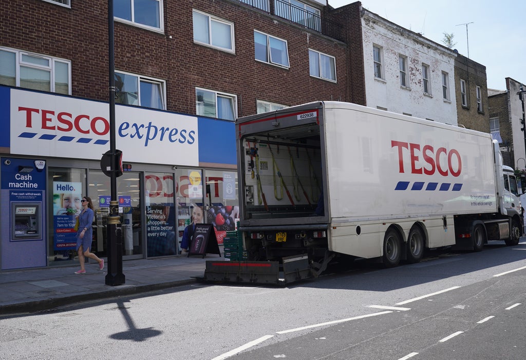 Tesco warns Government of panic buying fears amid driver shortfall